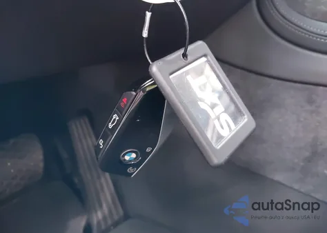 2025 BMW X7 xDrive40I z USA, uszkodzony, nr VIN 5UX23EM05S9Z25748